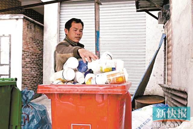 回收包装换农资 农药包装废弃物不再“流浪”