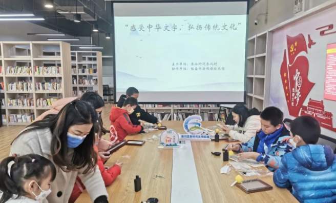 南通崇川秦灶街道：活字印刷添魅力 非遗传承墨飘香